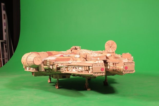bntp7wh imgur Star Wars Fan Creates Insanely Detailed Cardboard Millennium Falcon