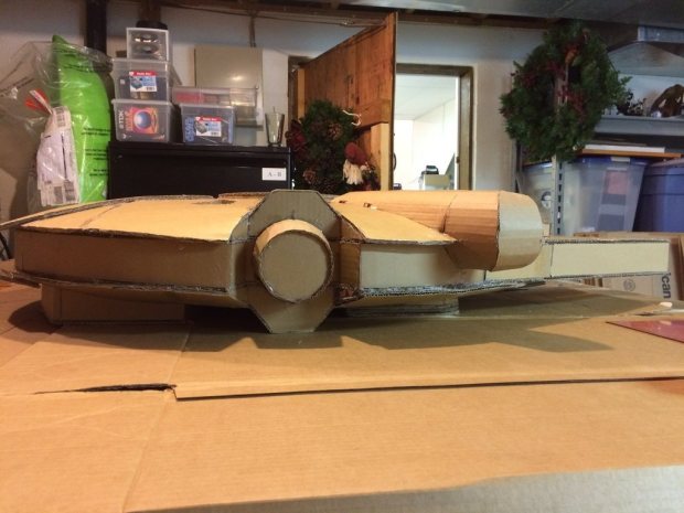 mc4cd55 imgur Star Wars Fan Creates Insanely Detailed Cardboard Millennium Falcon