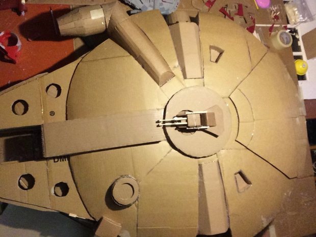 xcg24bo imgur Star Wars Fan Creates Insanely Detailed Cardboard Millennium Falcon