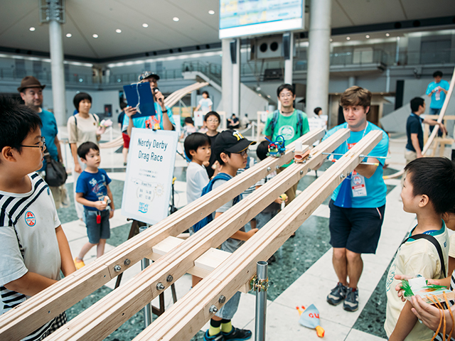 Nerdy Derby + Paper Airplane Challenge（ナーディー・ダービー＋紙飛行機チャレンジ） Supported by FabLab Shibuya
