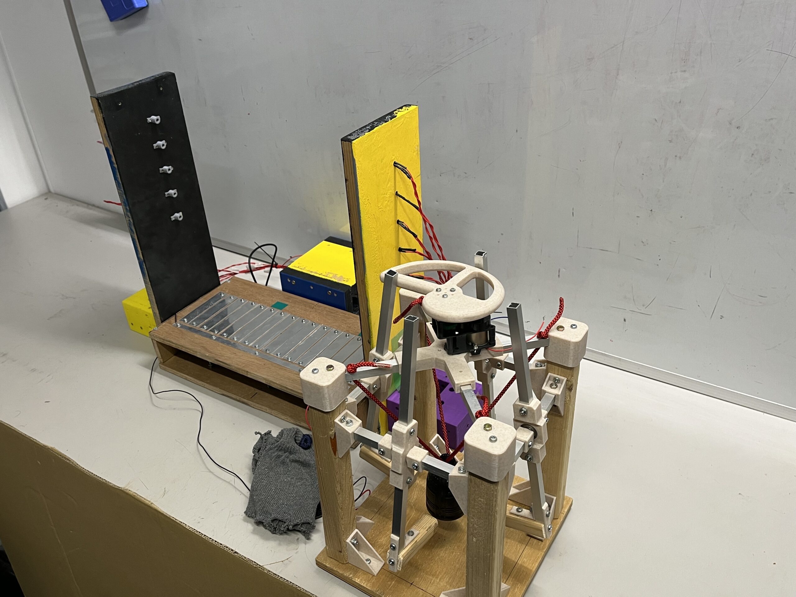 関西大学誰も定時で帰れない会（DTK）