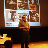 Maker Conference Tokyo 2012基調講演「Makerムーブメントを先導すること・追いかけること」