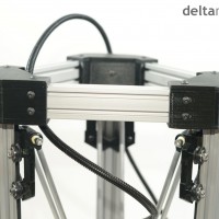 DeltaMaker：ロボットと3Dプリンターの結合